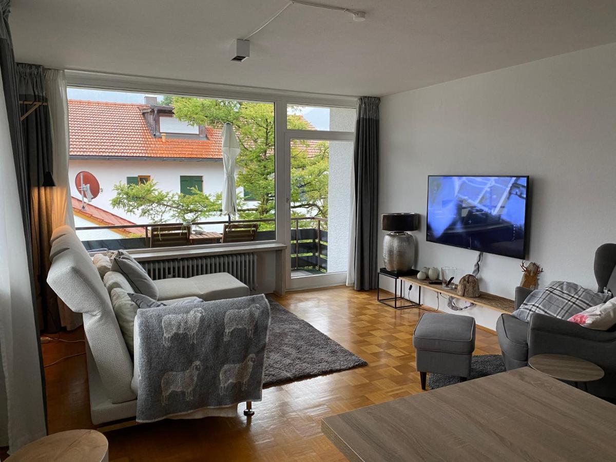 Ludwigslust - Ferienappartement Mit Bergblick Schwangau Exterior foto